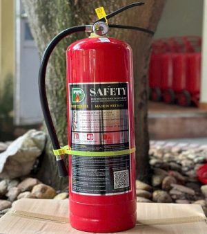 Binh-chua-chay-bot-abc-8kg-safety