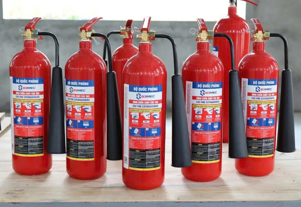 Bình chữa cháy CO2 3kg Bộ Quốc Phòng có tem kiểm định CA